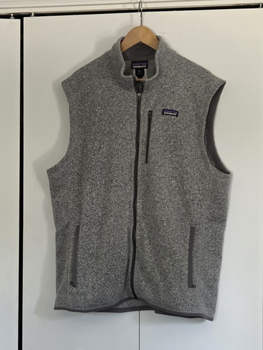 Patagonia Gray Men’s Fleece Vest with Chest Zip
